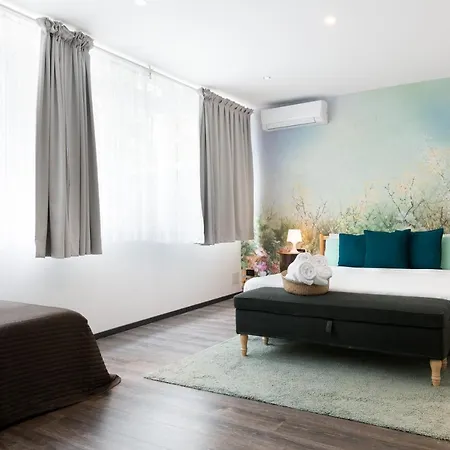 Francis Superior Konukevi 4*