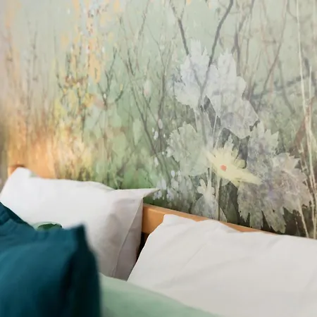 Konukevi Francis Superior 4*