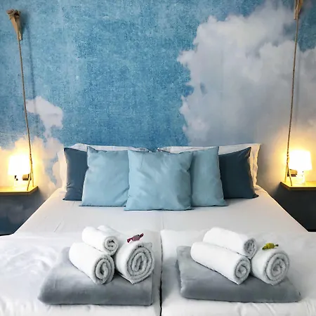 Konukevi Francis Superior 4*