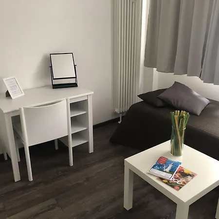 Konukevi Francis Superior 4*