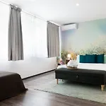 Francis Superior 게스트하우스 4*