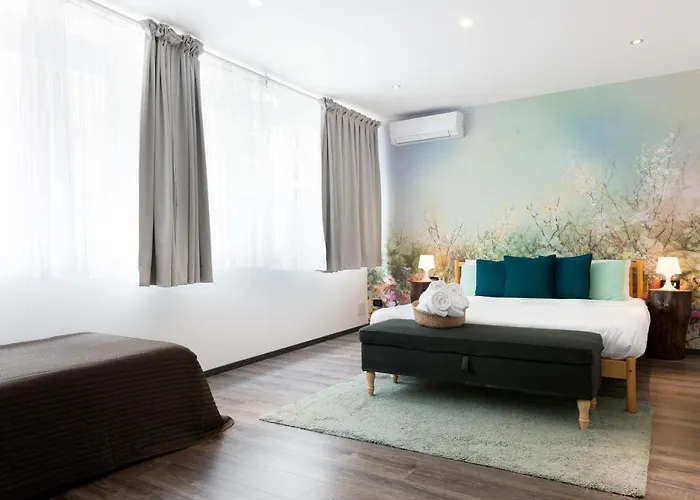 Francis Superior Konukevi 4*