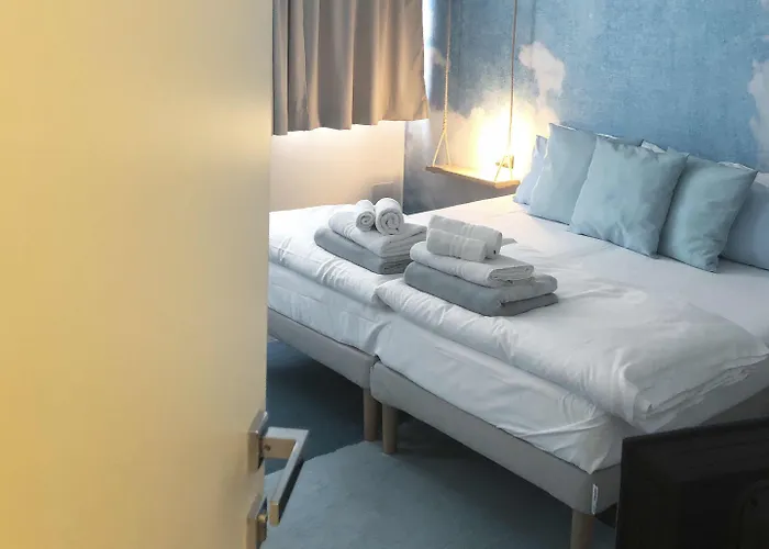 Francis Superior Konukevi