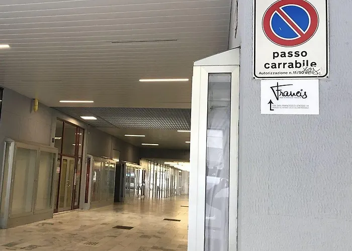 Francis Superior Konukevi 4*